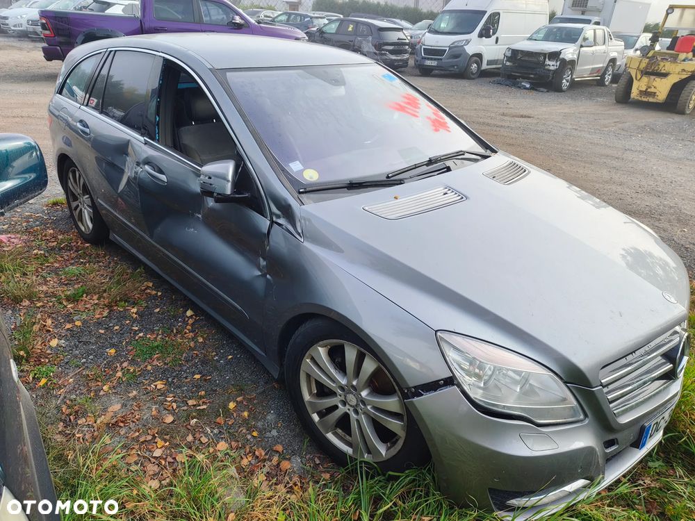 Mercedes-Benz Klasa R 350 CDI 4-Matic - 24