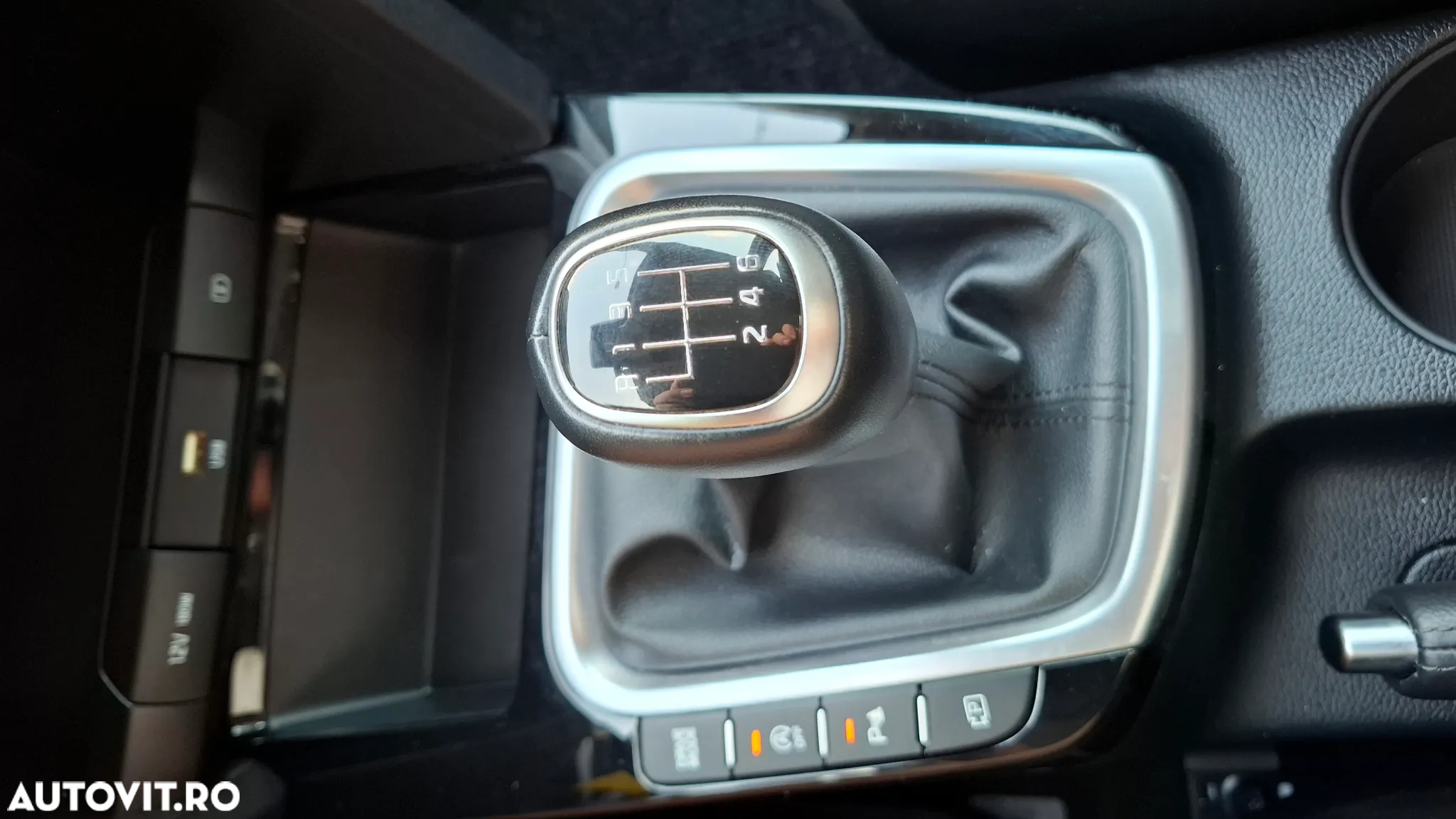 Kia Ceed 1.6 CRDi (48V Mild-Hybrid) Vision - 29