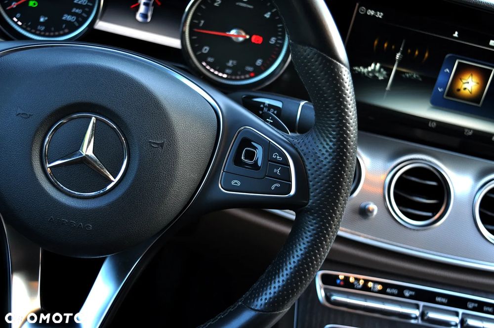 Mercedes-Benz Klasa E 220 d AMG - 31
