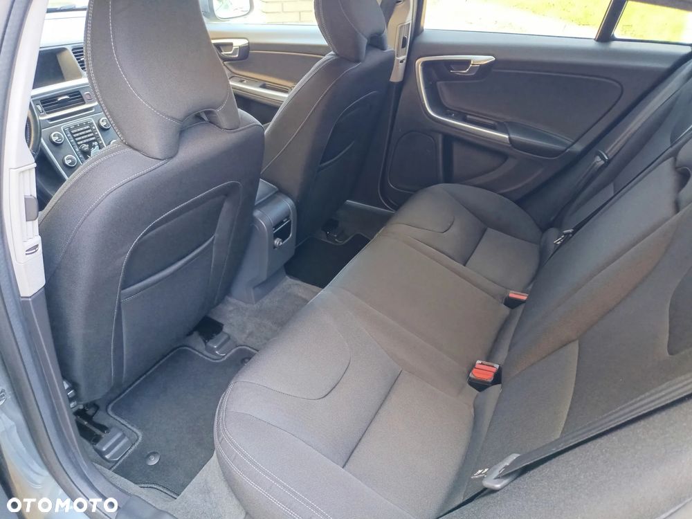 Volvo V60 D2 - 9