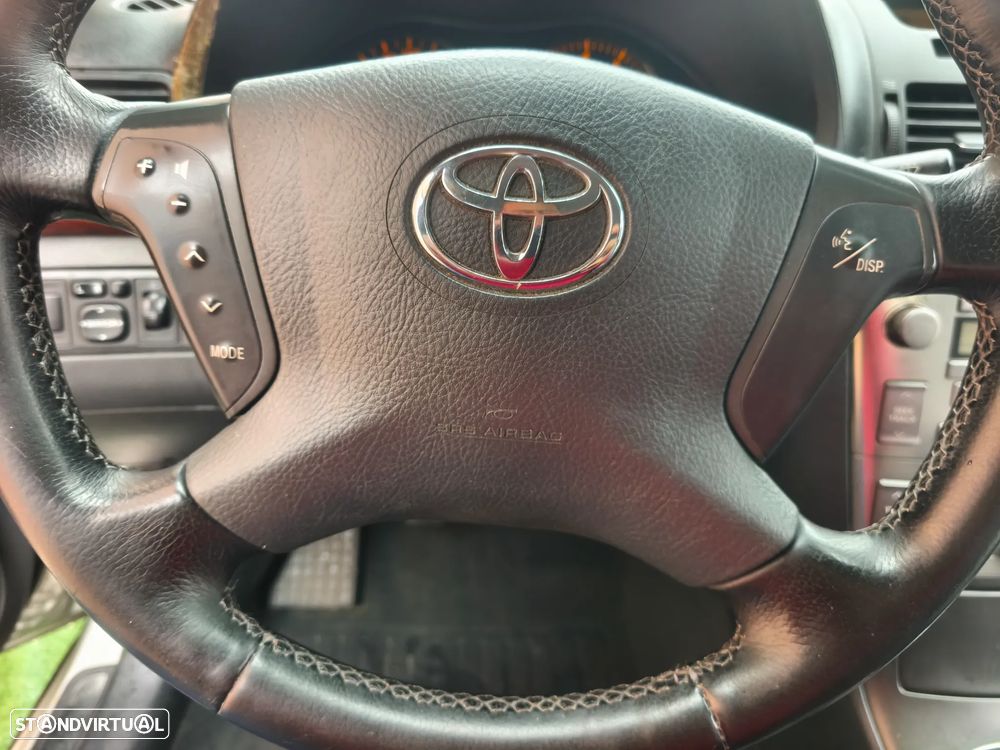 Toyota Avensis S/D 1.6 Executive - 9