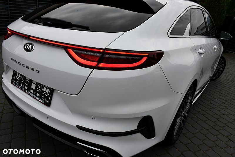 Kia ProCeed 1.4 T-GDI DCT7 OPF GT LINE - 33