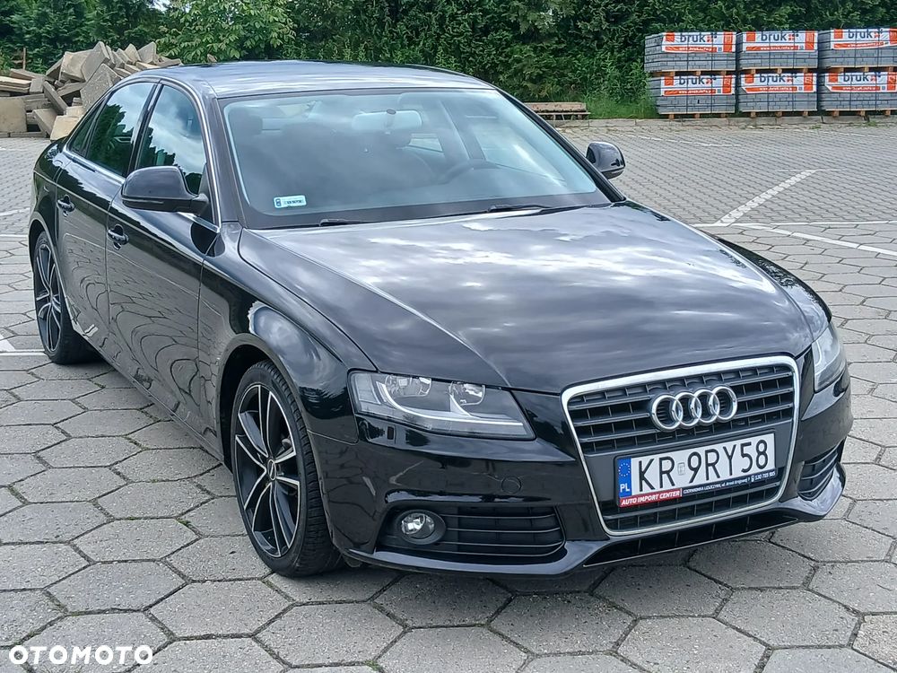 Audi A4 Limousine - 16