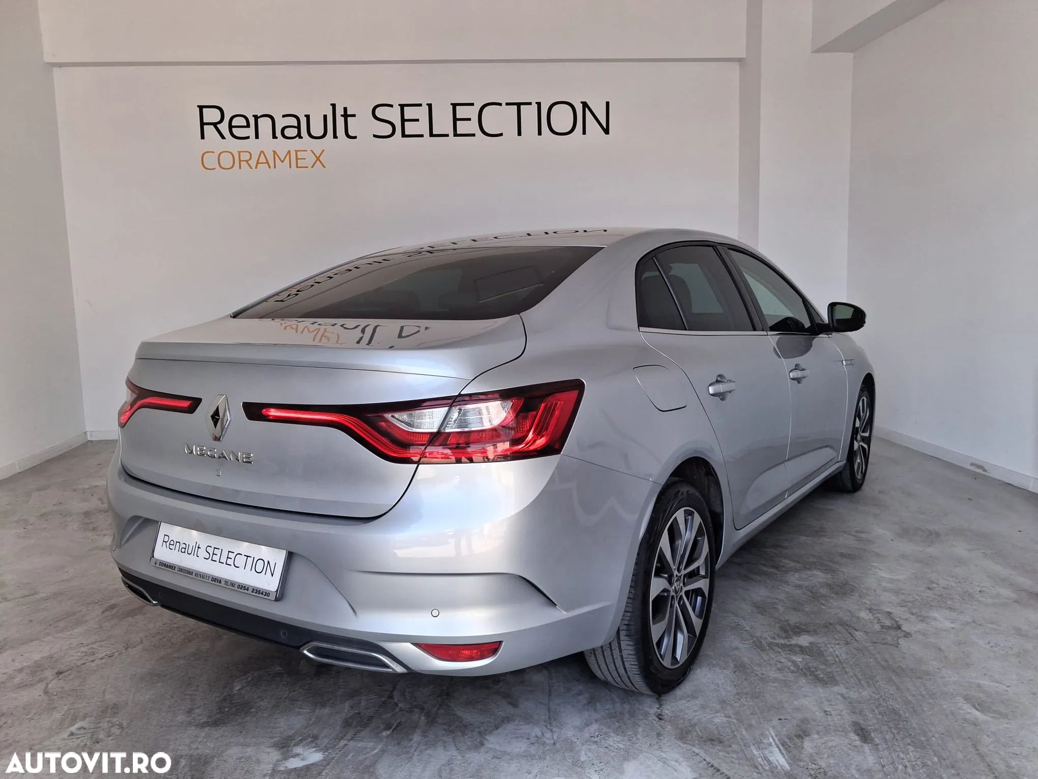 Renault Megane TCe 140 GPF EDC Techno - 29