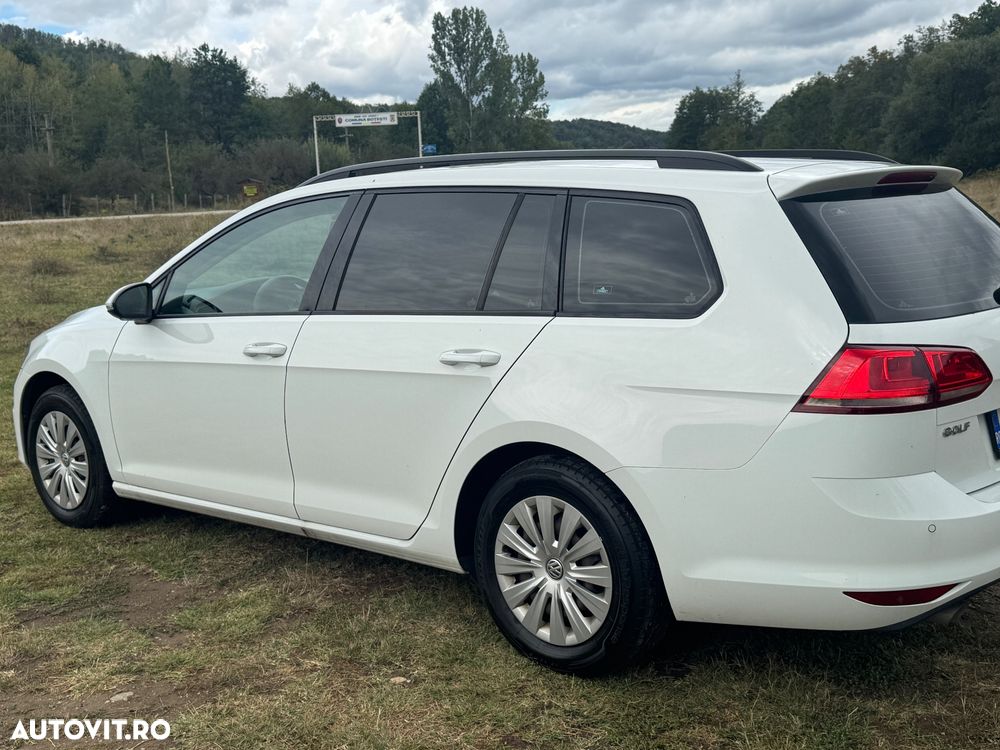 Volkswagen Golf 1.6 TDI BMT Comfortline - 10