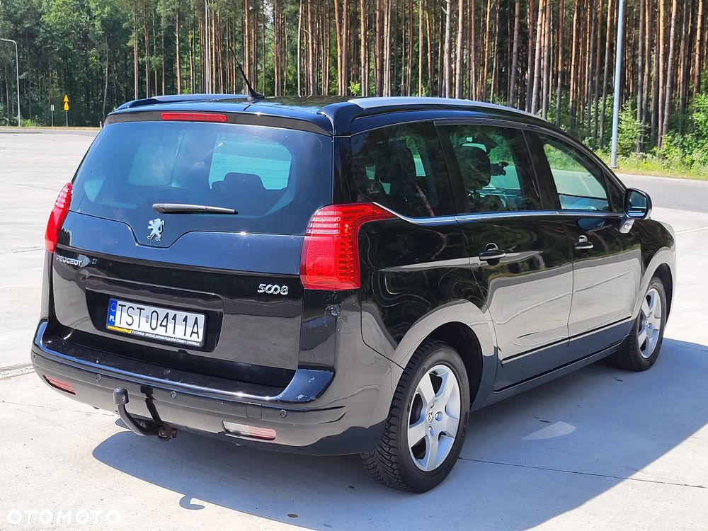 Peugeot 5008 - 5