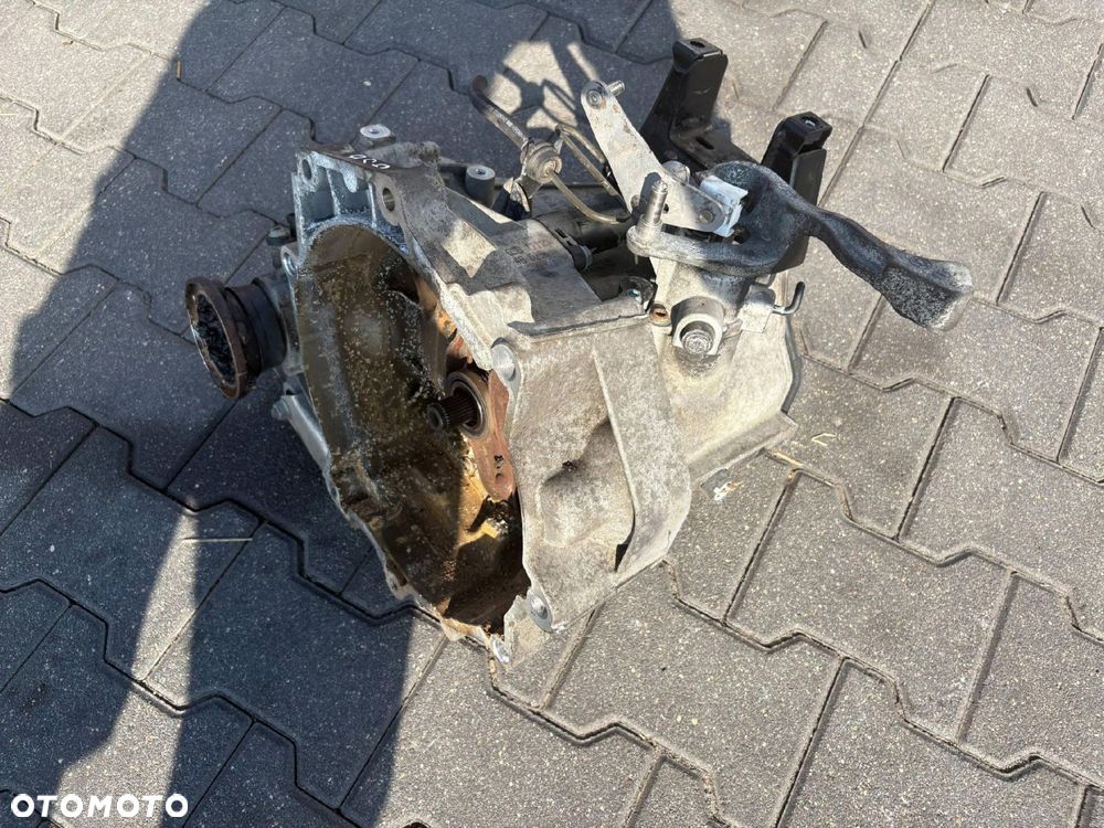 SKRZYNIA BIEGÓW 1.2 GSB VW POLO 2008 - 3