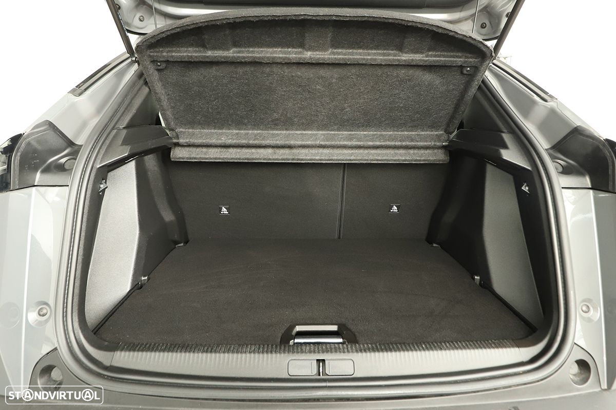 Peugeot 2008 1.2 PureTech Allure - 23