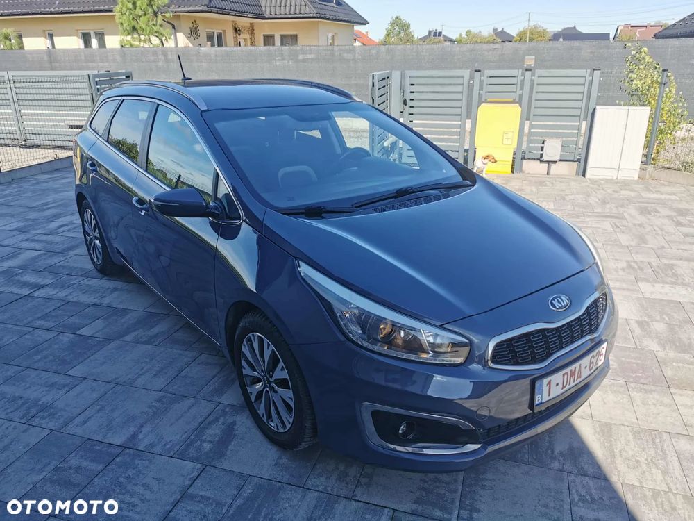 Kia Ceed - 25