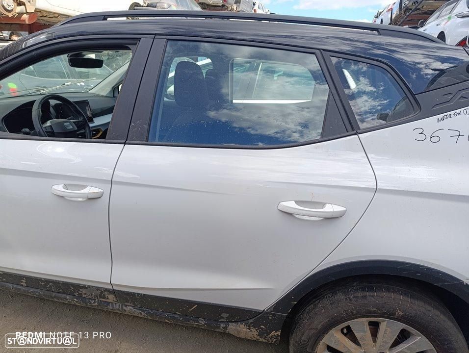 PORTA TRASEIRA ESQUERDA SEAT ARONA KJ - 1