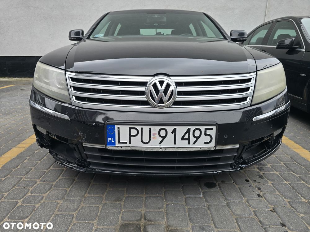 Volkswagen Phaeton - 1