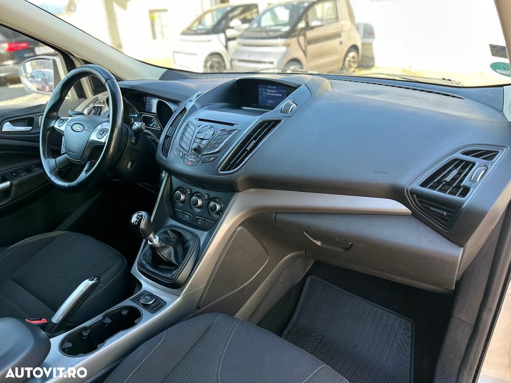Ford Kuga 2.0 TDCi 4x4 SYNC - 11