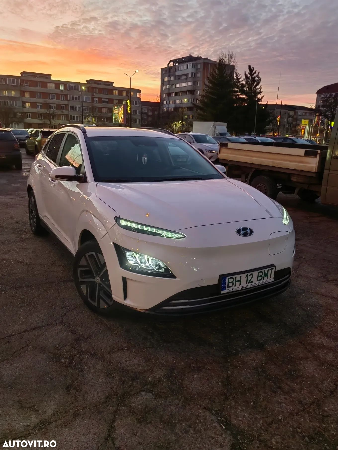 Hyundai KONA BEV 204 CP 64.8 kWh Premium - 1