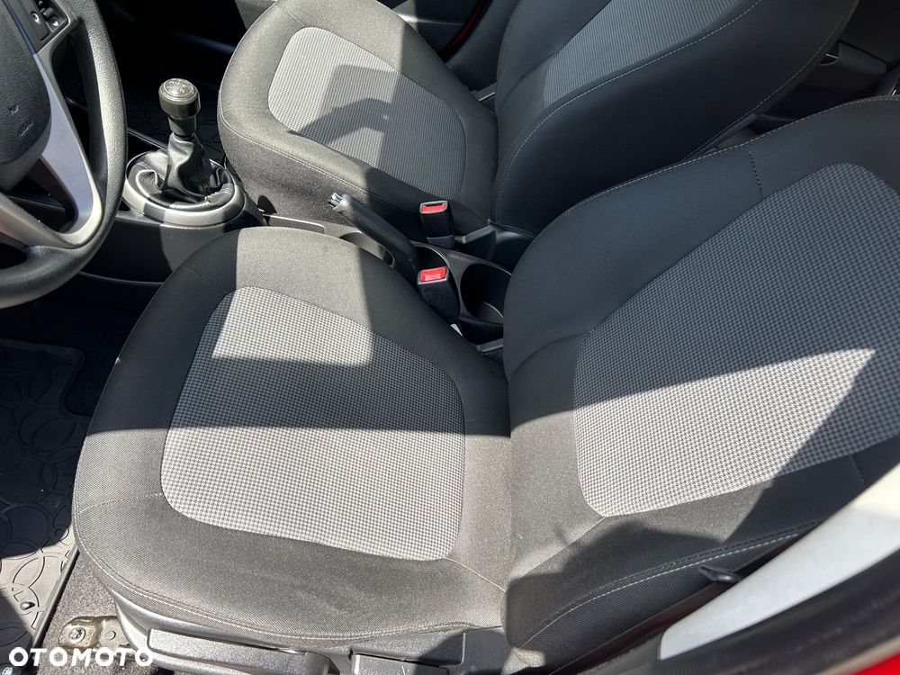 Hyundai i20 1.25 Comfort - 11