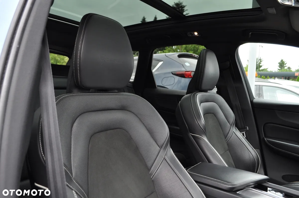 Volvo XC 60 D4 SCR AWD R-Design - 37