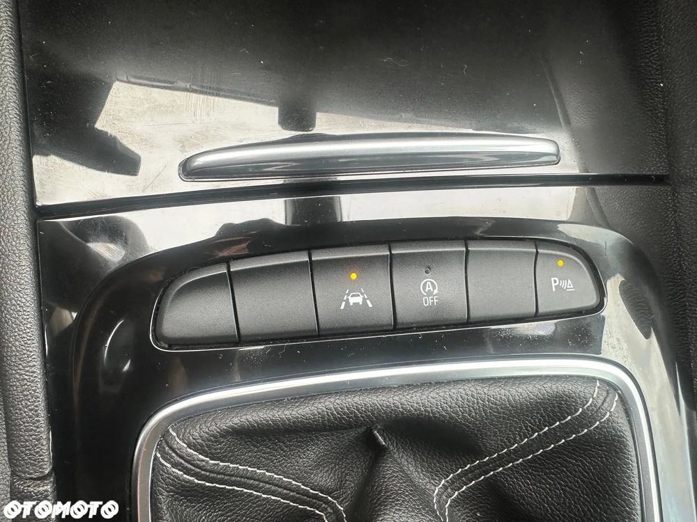 Opel Insignia 2.0 - 17