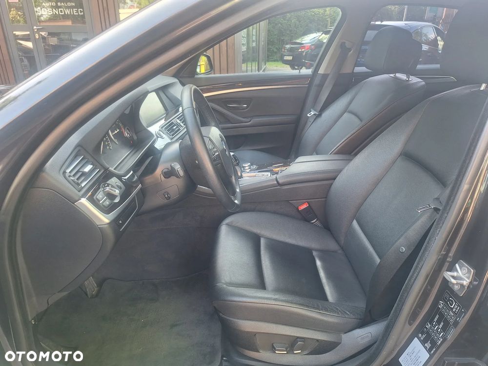 BMW Seria 5 520d Sport-Aut BluePerformance - 11