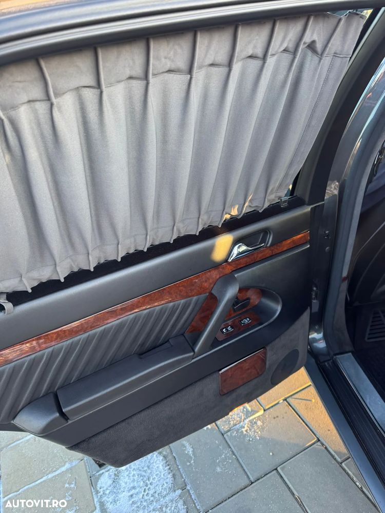 Mercedes-Benz S - 12