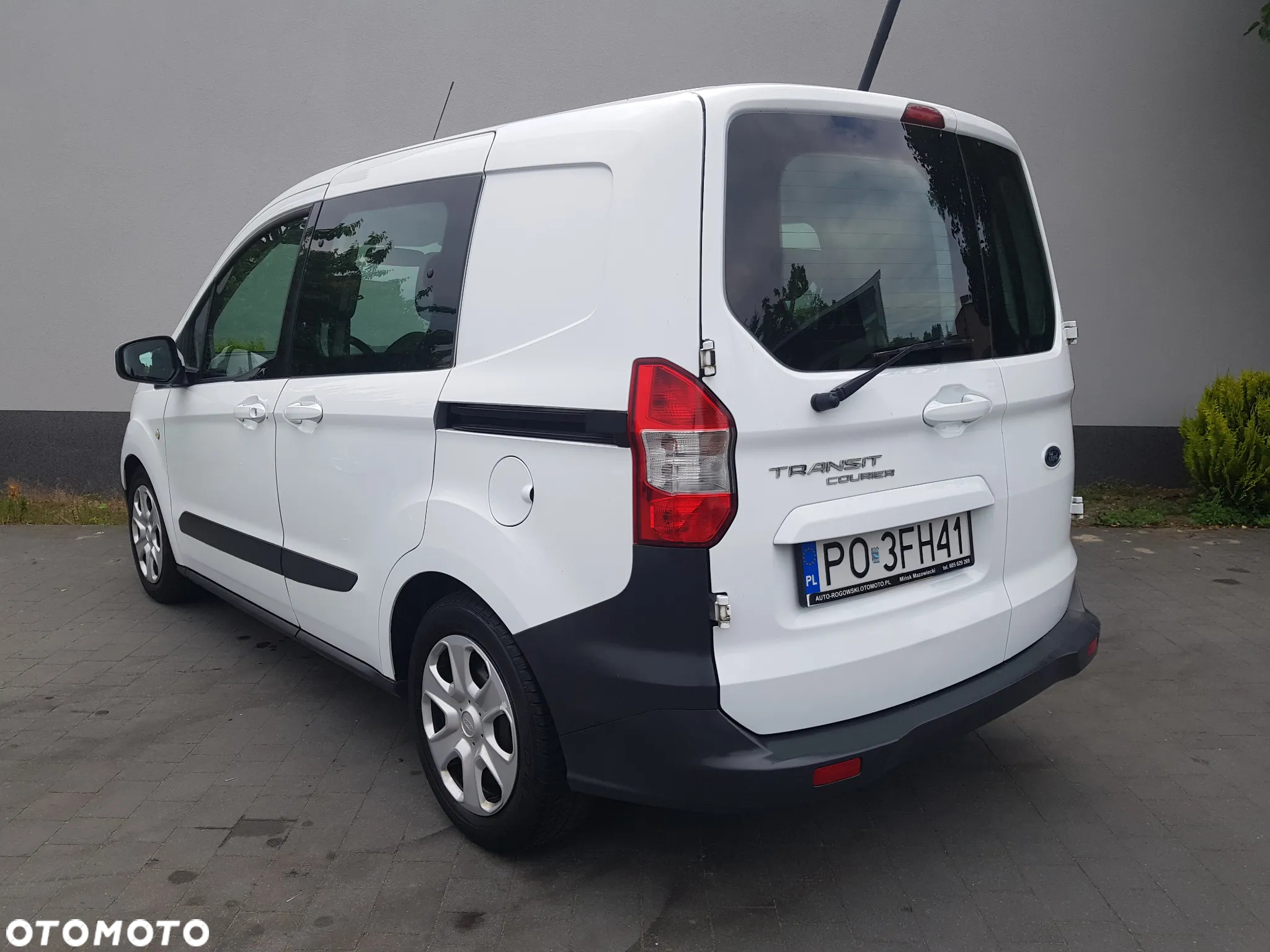 Ford Tourneo Courier 1.5 TDCi Trend - 25