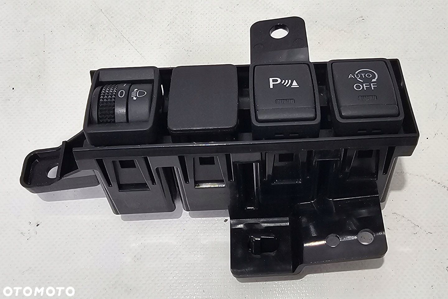 NOWY OE PANEL PRZEŁĄCZNIKÓW START-STOP WYS. ŚWIATEŁ PDC NISSAN X-TRAIL T32 - 1