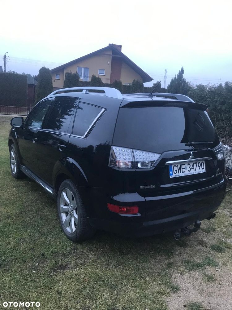 Mitsubishi Outlander 2.0 DID Intense + SE - 3