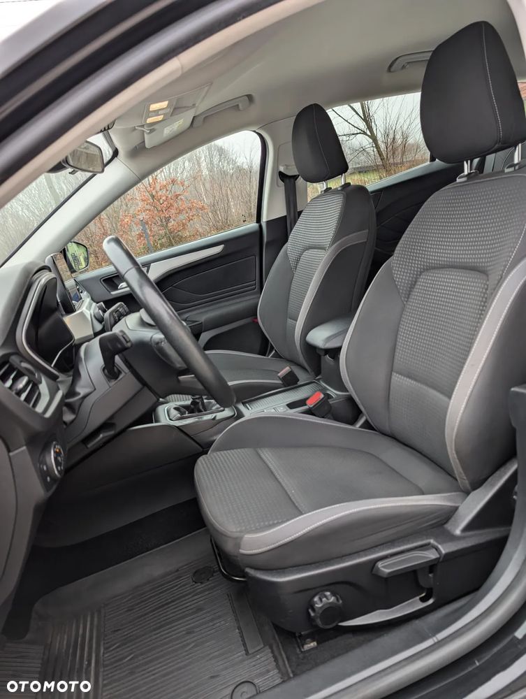 Ford Focus 1.5 EcoBlue Connected - 19