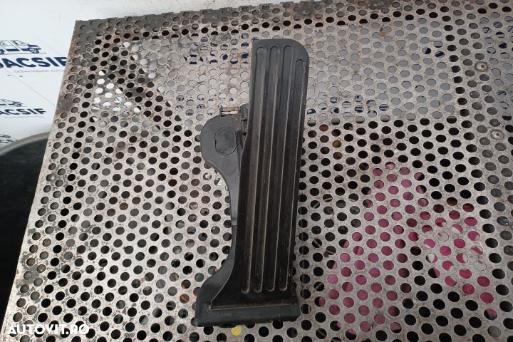 Pedala acceleratie 1K1723503L Volkswagen VW Passat B6  [din 2005 pana  2010] seria wagon 5-usi 2.0 - 1