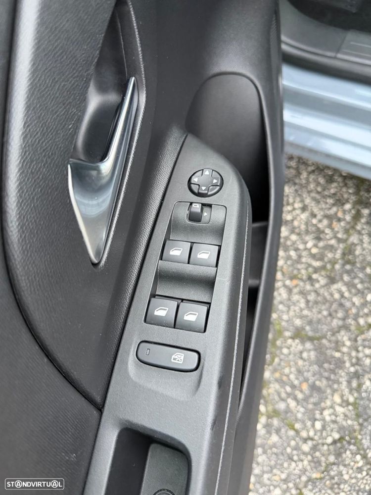 Opel Corsa 1.2 Elegance - 17