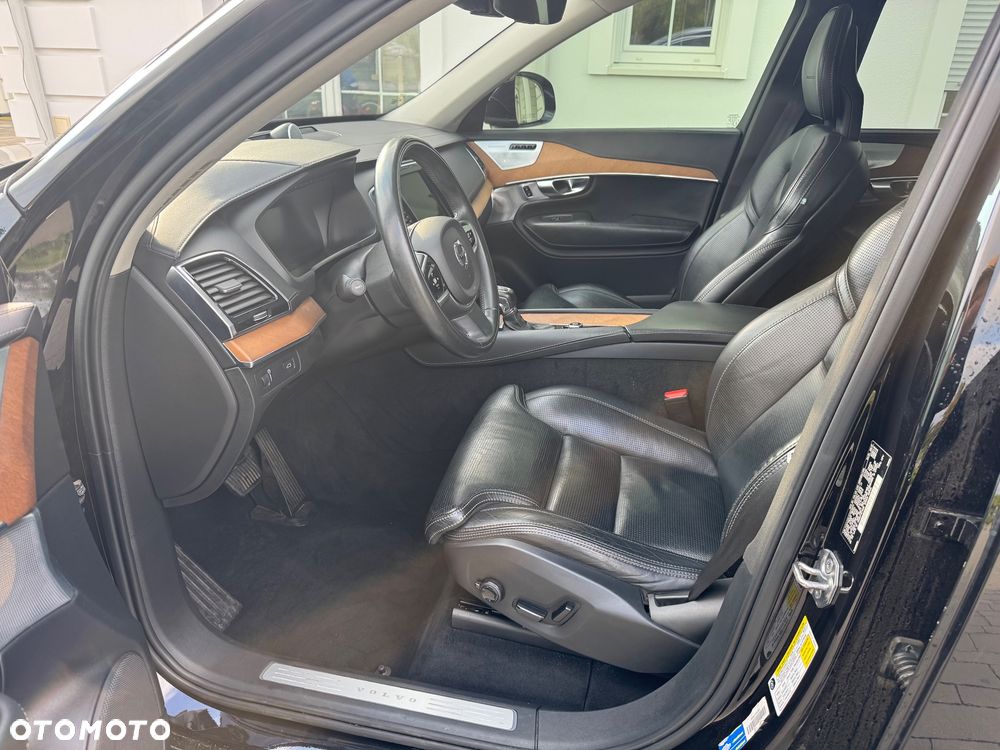Volvo XC 90 - 12