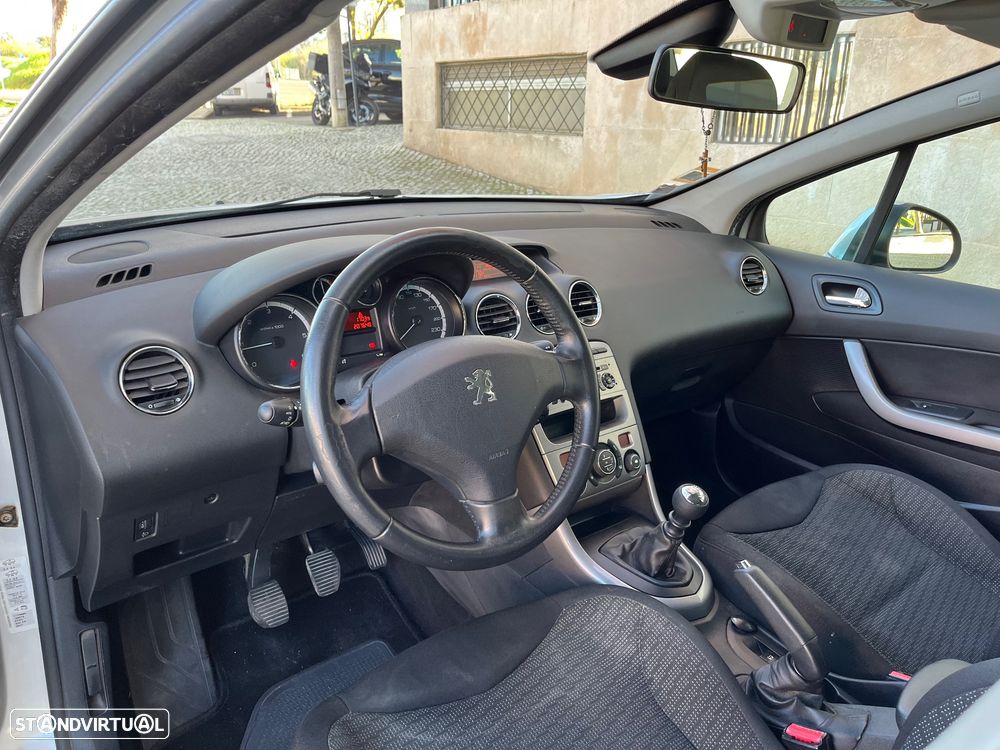 Peugeot 308 SW 1.6 HDi Executive CVM6 - 14