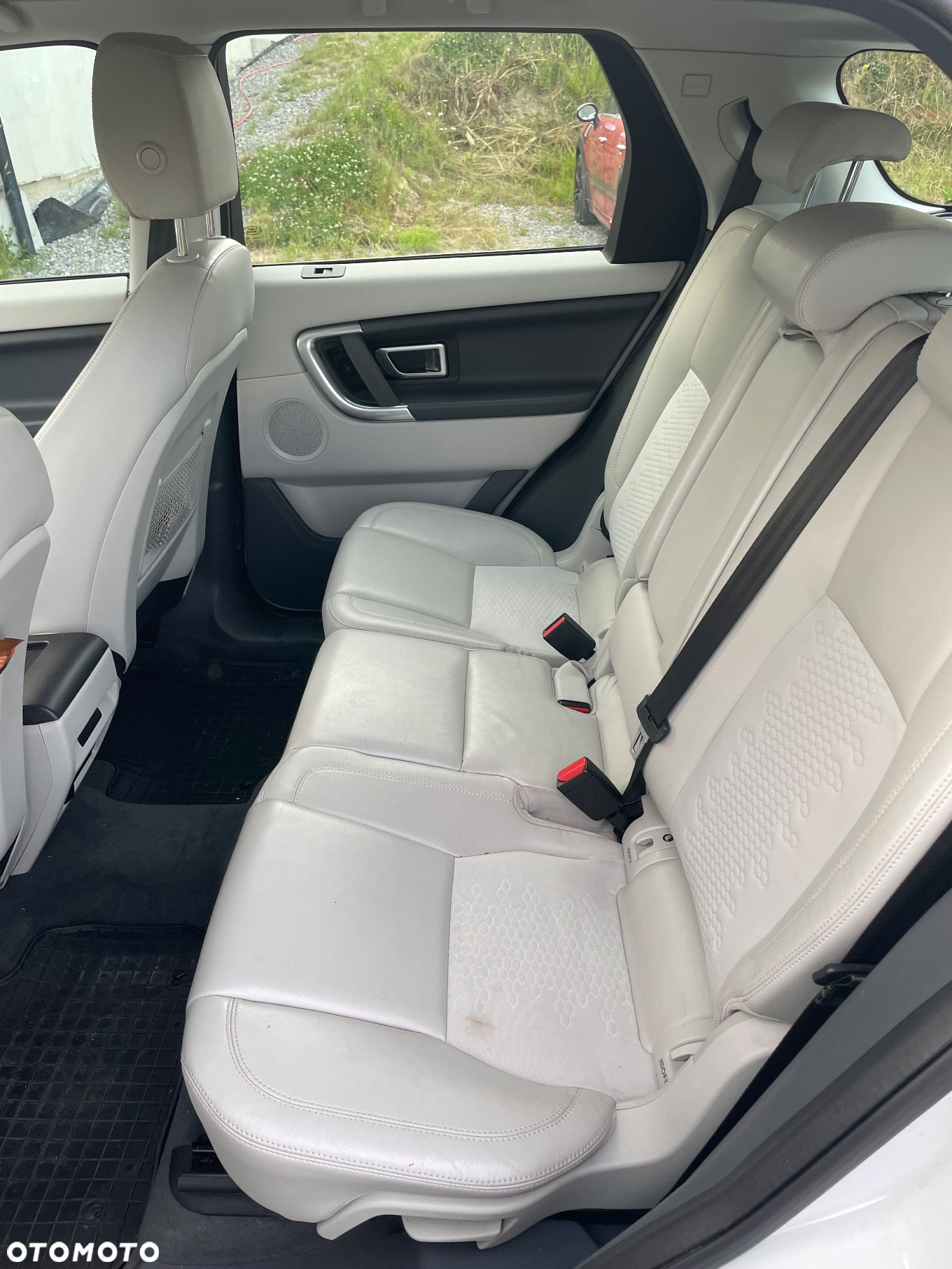 Land Rover Discovery Sport 2.0 TD4 SE - 7