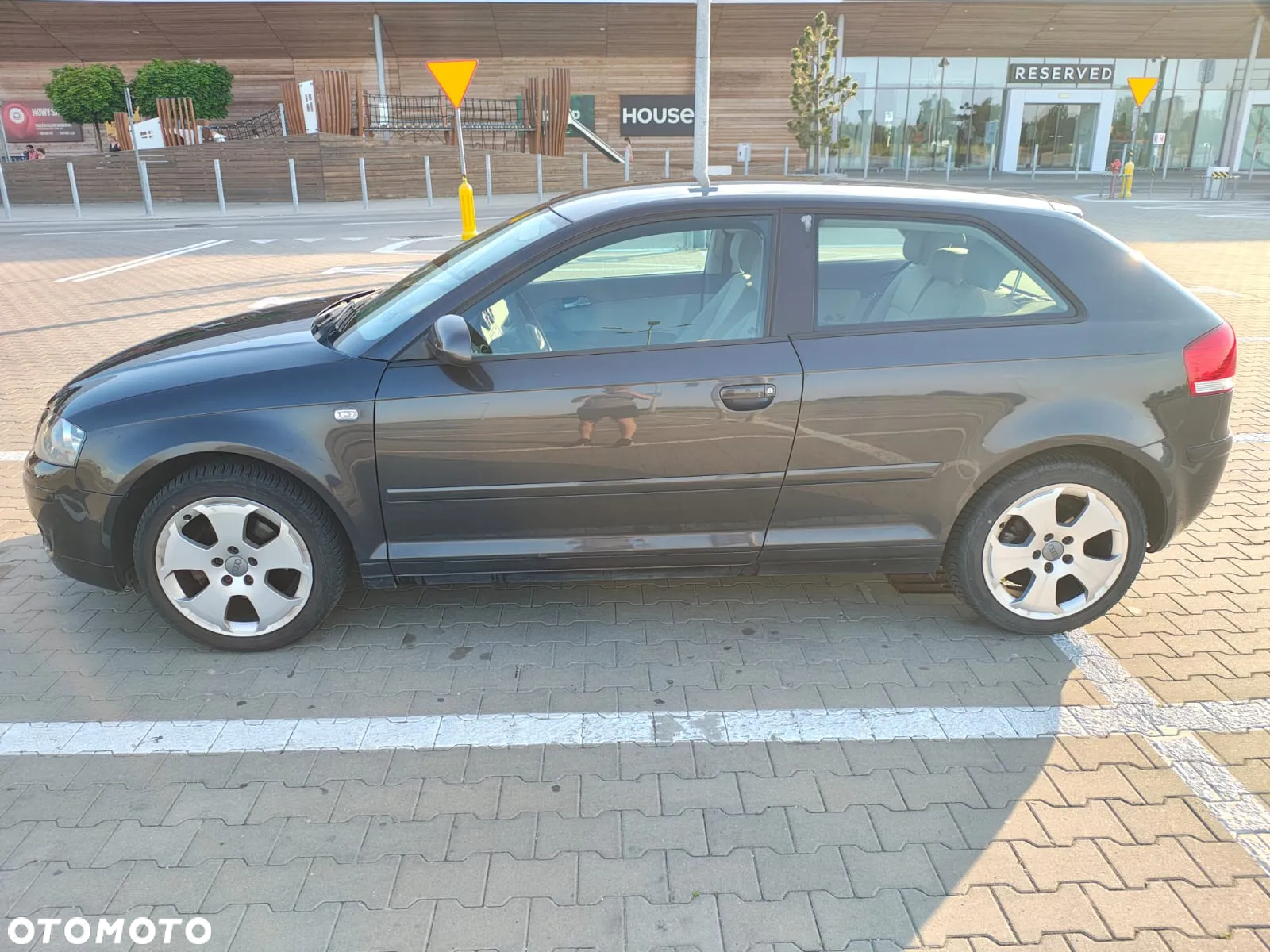 Audi A3 1.6 Ambiente - 11
