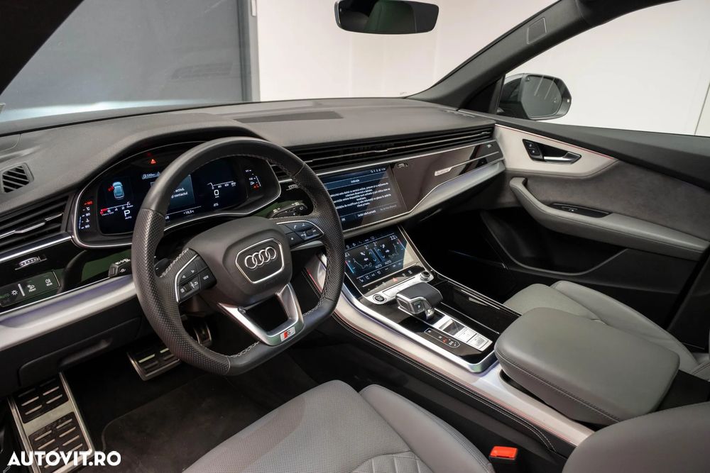Audi Q8 3.0 55 TFSI quattro Tiptronic MHEV - 16