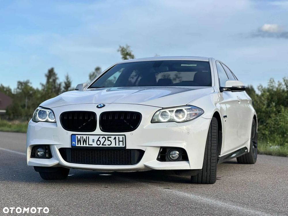 BMW Seria 5 528i xDrive Sport-Aut - 11