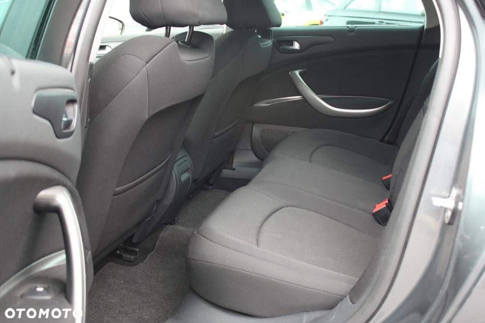 Citroën C5 e-HDi 115 EGS6 FAP Selection - 37