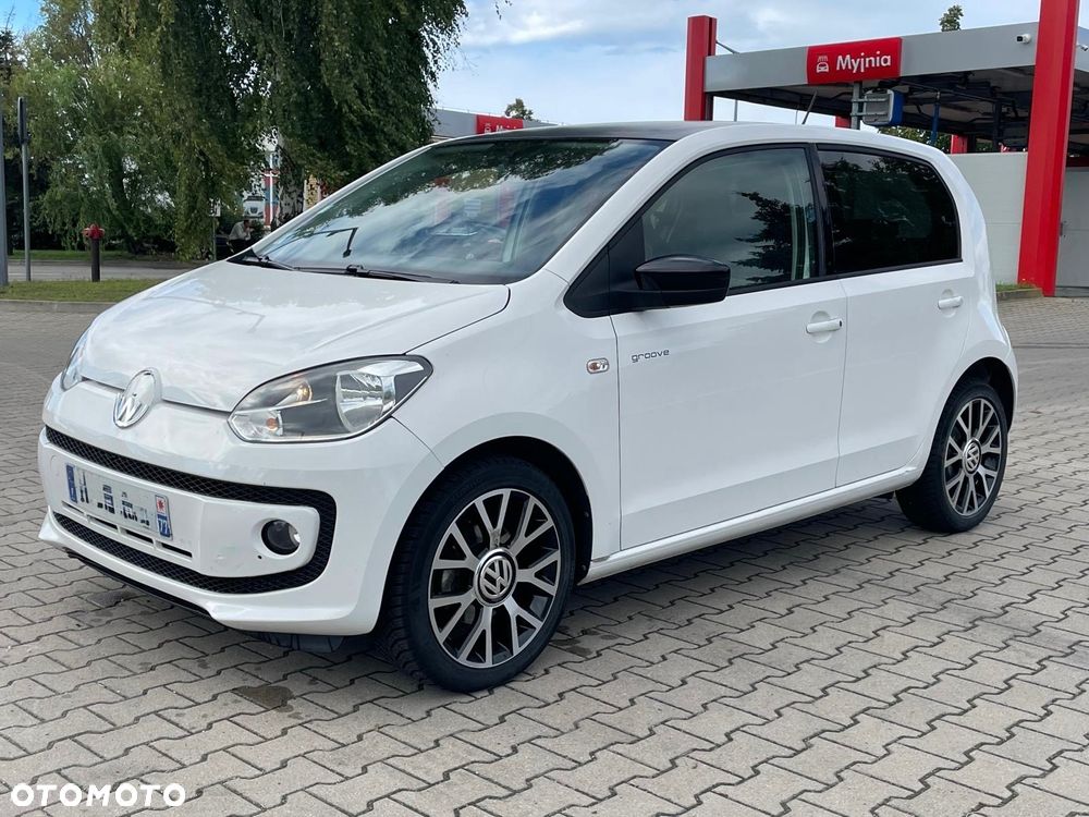 Volkswagen up! groove - 1