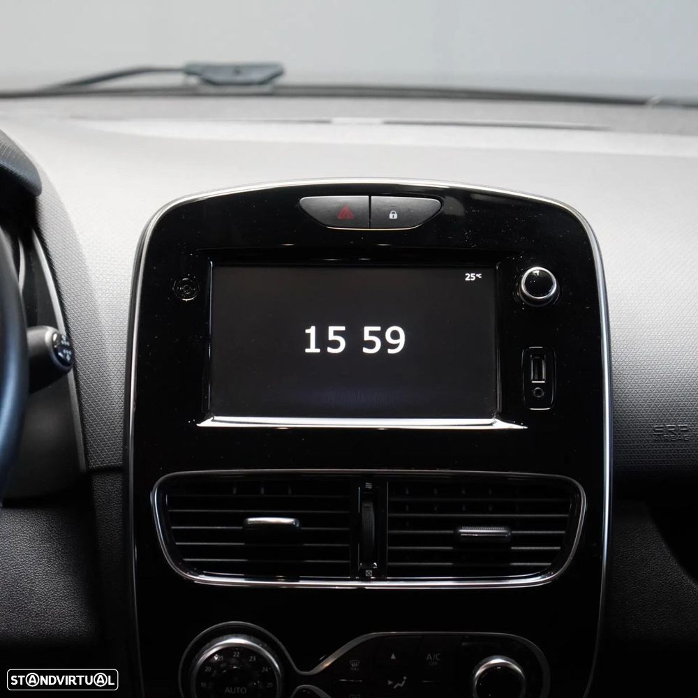 Renault Clio - 18