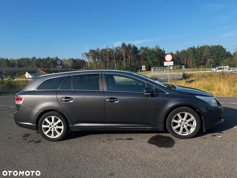 Toyota Avensis - 3