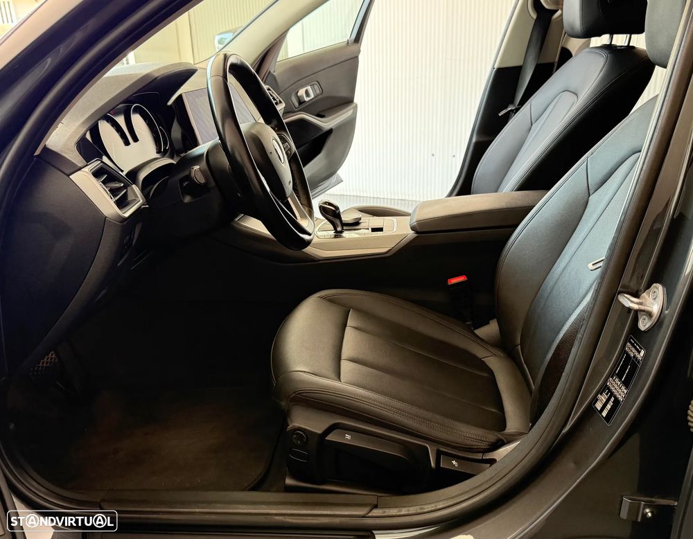 BMW 318 d Aut. Luxury Line - 25