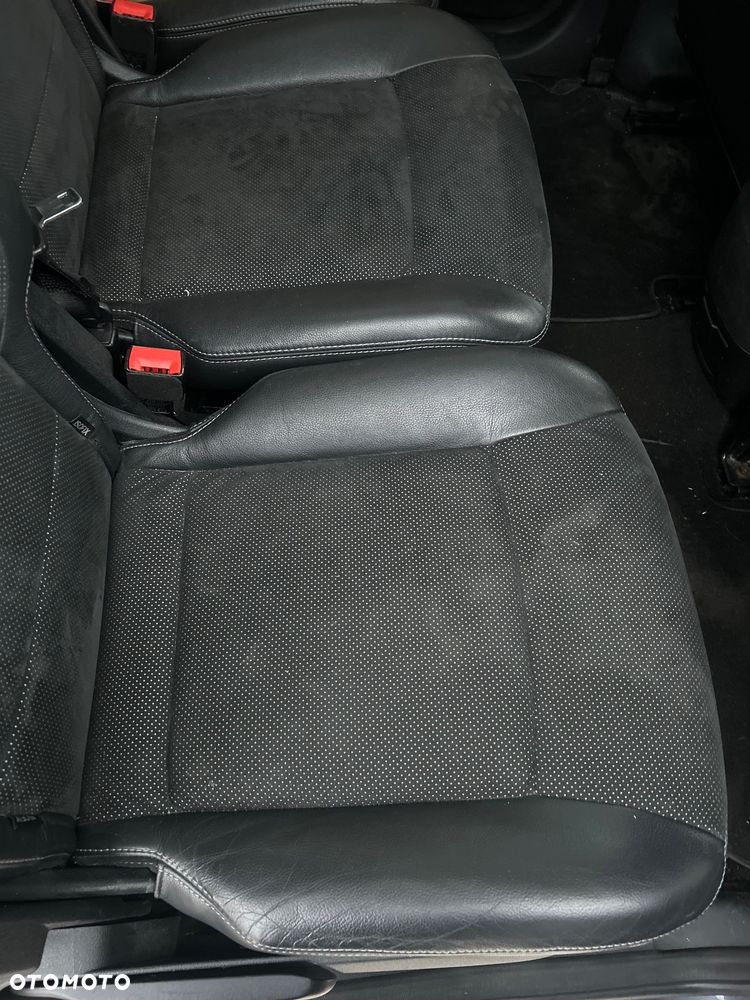 Ford Galaxy 2.3 Ambiente - 24