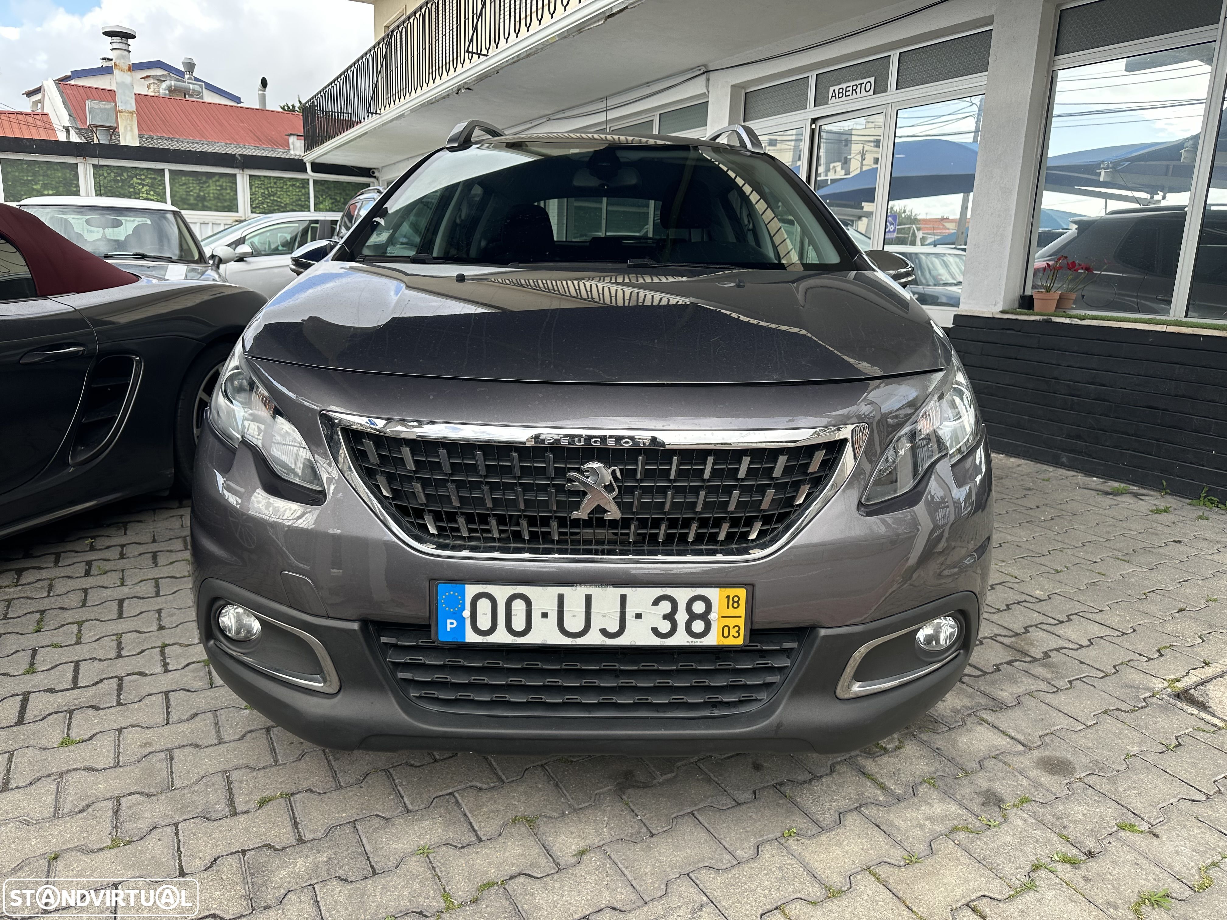Peugeot 2008 1.2 PureTech Style - 1