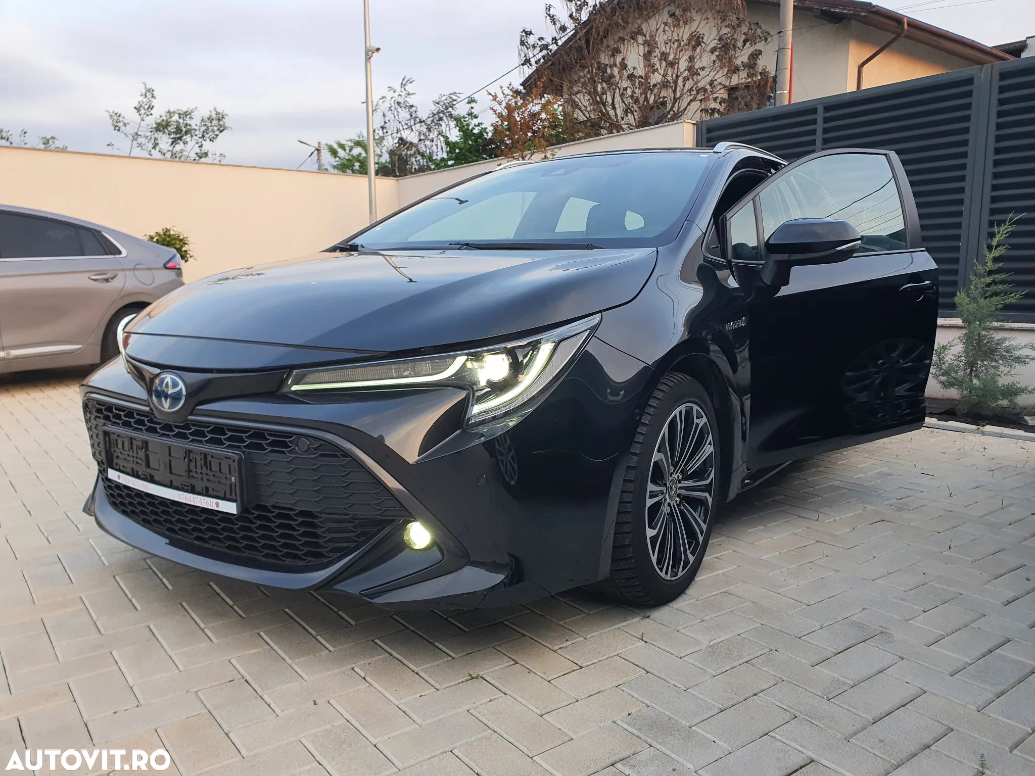 Toyota Corolla 1.8 Hybrid Touring Sports Business Edition - 27
