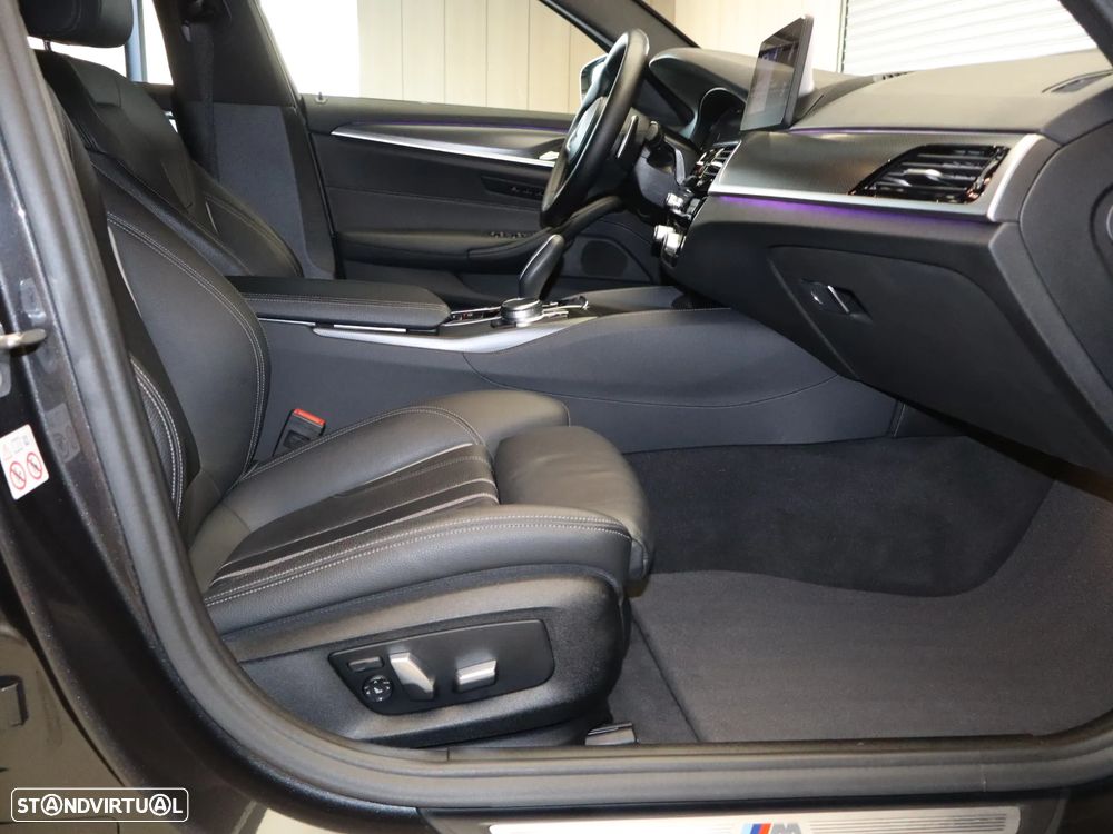BMW 530 e Pack Desportivo M - 19