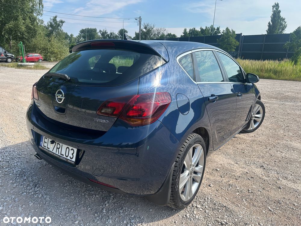 Opel Astra 1.6 Turbo Innovation - 2