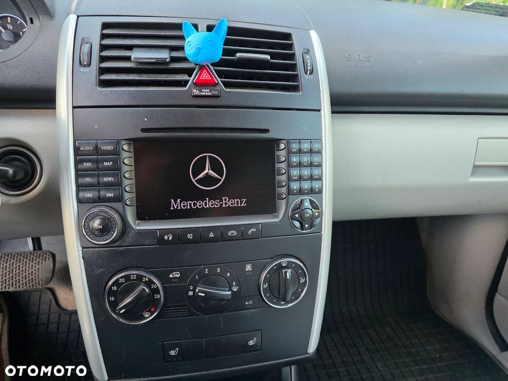 Mercedes-Benz Klasa A 200 CDI Autotronic Avantgarde - 18