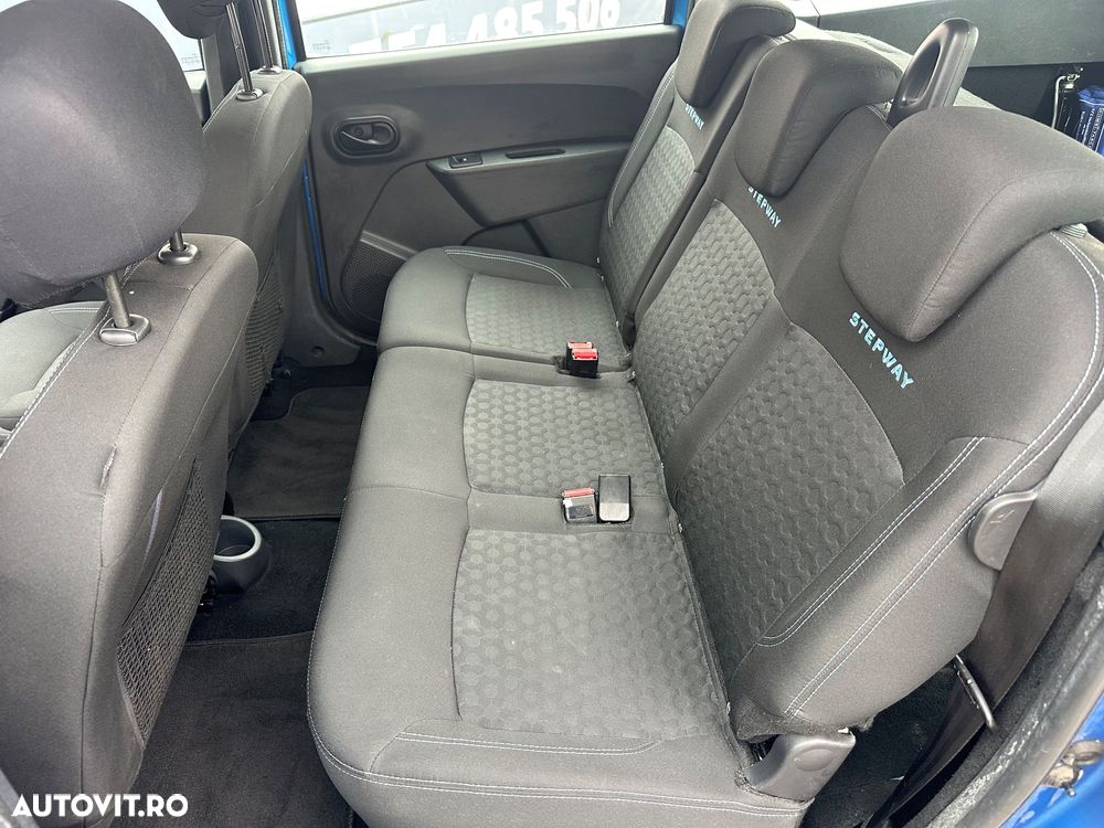 Dacia Lodgy 1.5 dCi Stepway - 11