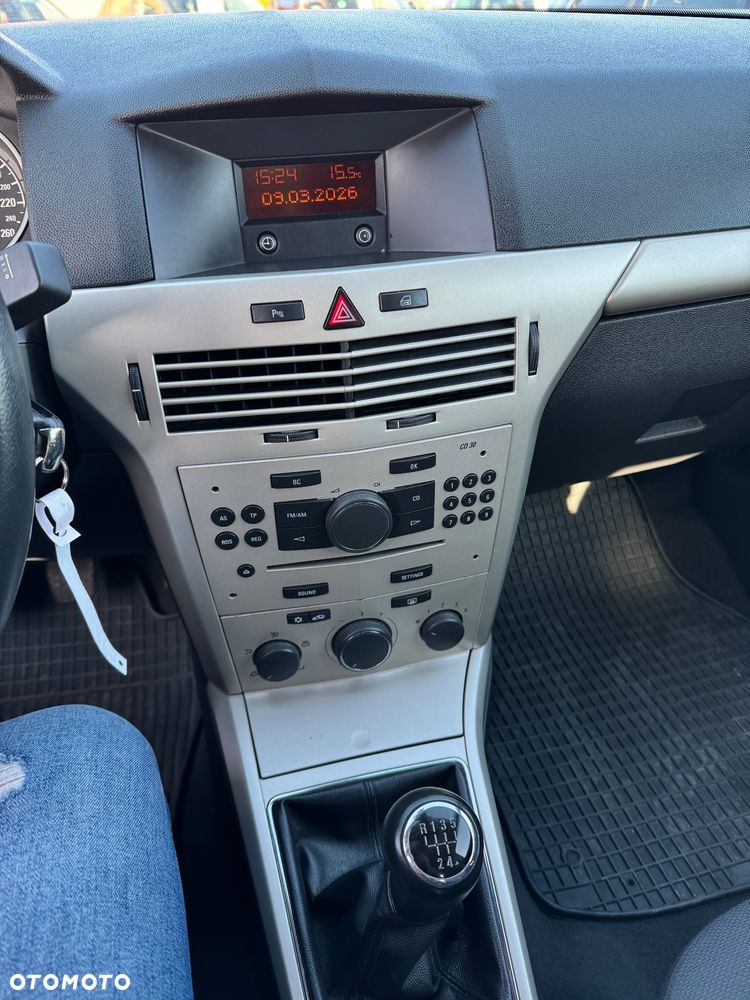 Opel Astra - 28
