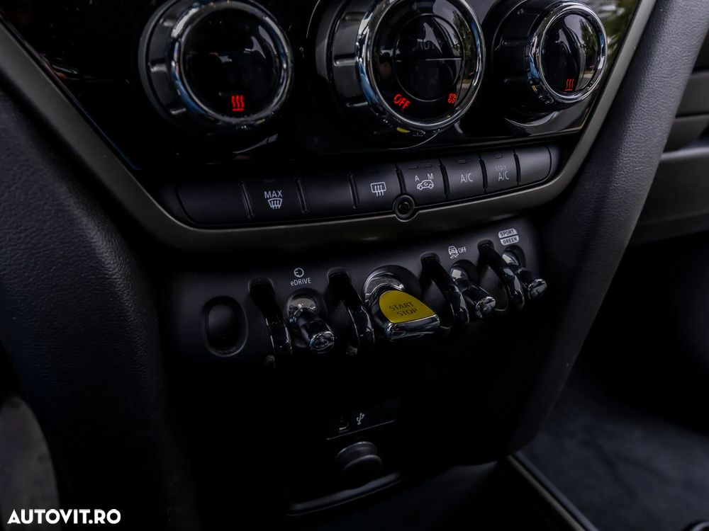 Mini Countryman Cooper SE ALL4 AT - 24