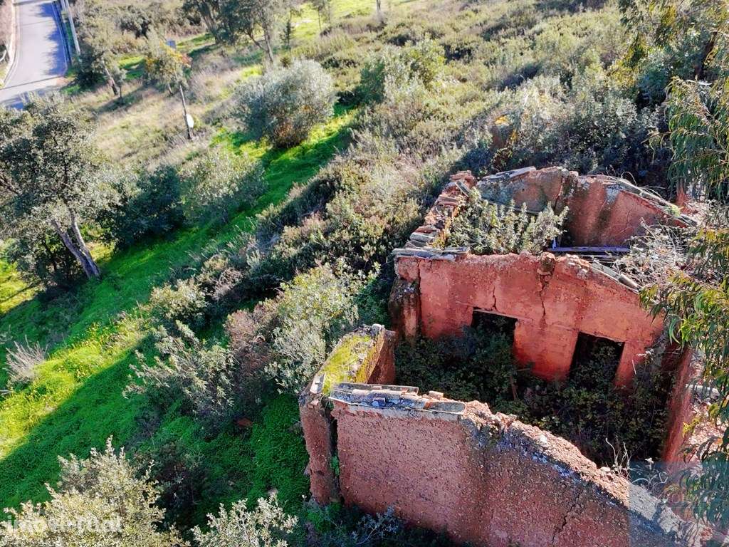 Terreno misto com ruína em Alferce, Monchique - Grande imagem: 3/20