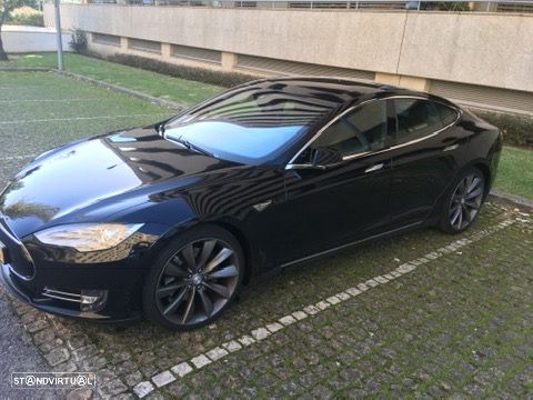 Tesla Model S Standard - 2